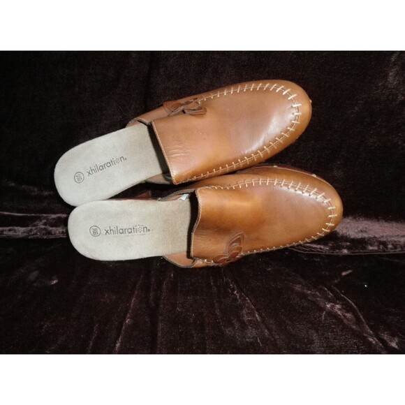 NEW by XHILARATION, CLOGS, TAN, SIZE 9.5 MEDIUM (HEELS 4") MADE IN BRAZIL - Picture 9 of 13
